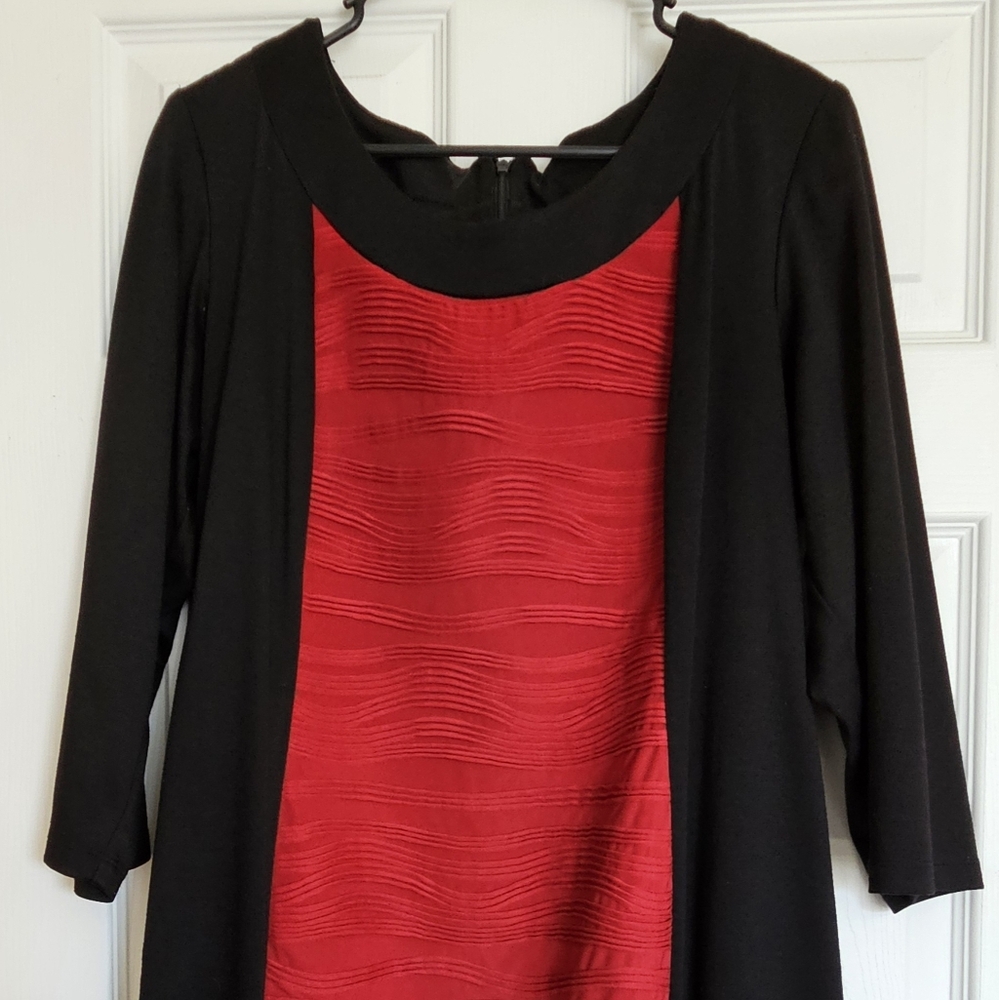 Dressbarn size 16 plus size red and black dress